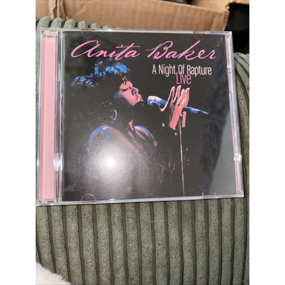 A Night of Rapture Live by Anita Baker [Audio CD](2004) Funk/Soul   **Used**
